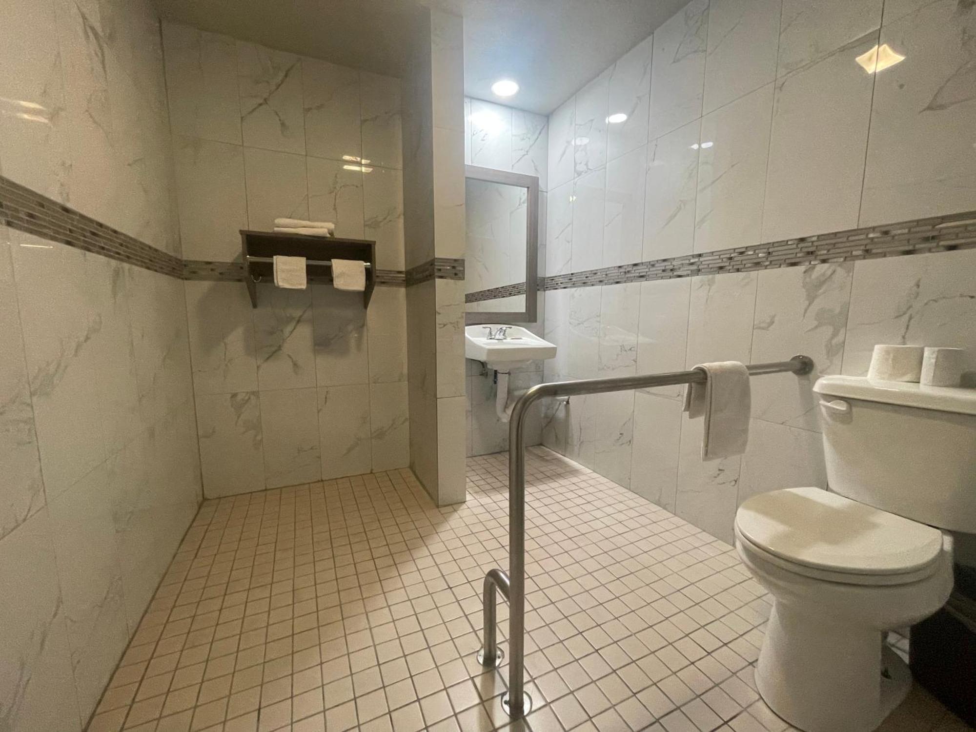 Simplestay Suites - Downtown Сан-Бернардино Экстерьер фото