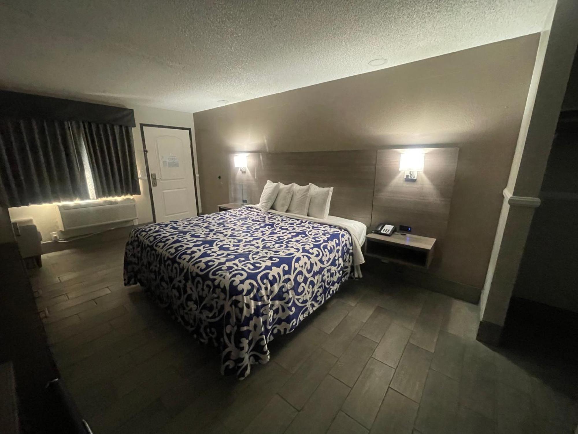 Simplestay Suites - Downtown Сан-Бернардино Экстерьер фото